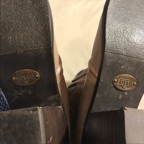 Fossil | Tall leather boots stacked heel size 8 - Picture 7 of 8